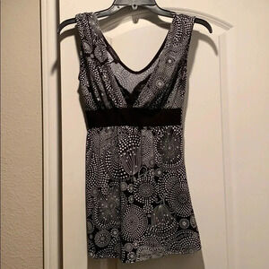 Fleurish V Neck Lace Accent Top